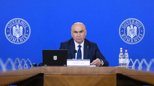 Ilie Bolojan a fost huiduit și înjurat la Carei, de Ziua Armatei, iar ...