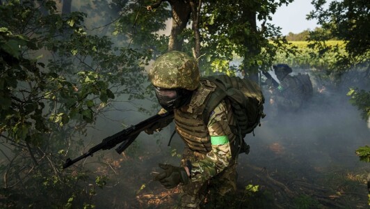 Rusia a ajuns să-și depoziteze soldații morți într-o fabrică de carne după ...