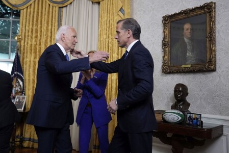 Ucrainenii au suspectat familia lui Joe Biden de corupție încă din 2015, ...