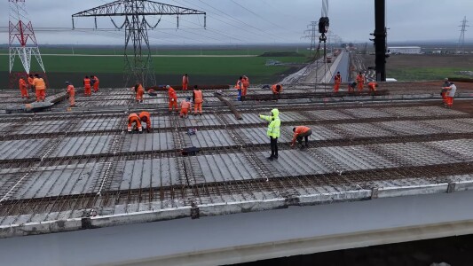 „Armata” UMB a muncit de 1 Decembrie: sute de oameni în punctul critic ...