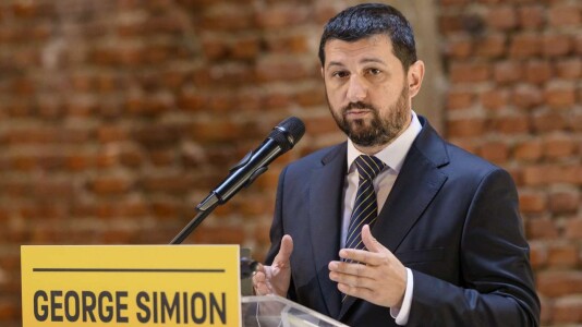 Conturile AUR, blocate de Libra Bank, după tranzacții suspecte făcute către ...