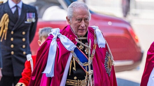 Averea uriașă a regelui Charles: de două ori mai bogat decât Regina ...