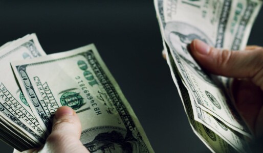 Afaceristă din România, înșelată cu 2.500.000 de dolari de „prințul ...