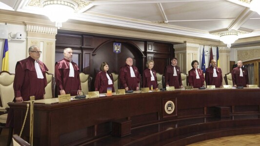 CCR a respins legea pensiilor magistraților pe care Ilie Bolojan și-a ...
