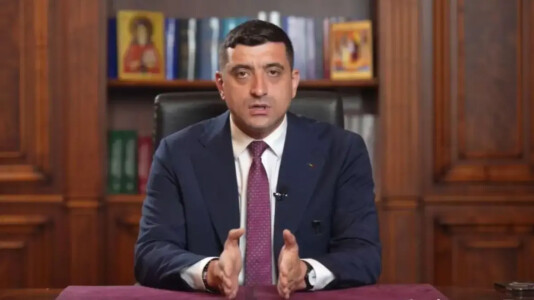 Un student de doar 19 ani a fost vânat pe stradă de susținătorii AUR după ...