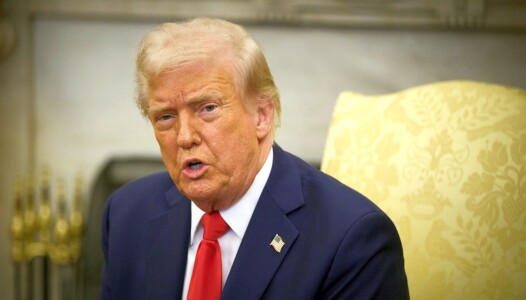 Nicușor Dan a vorbit la telefon cu Donald Trump la o zi după ce a depus ...