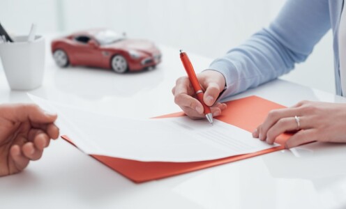 Service-urile auto avertizează că asigurătorul Axeria nu plătește ...