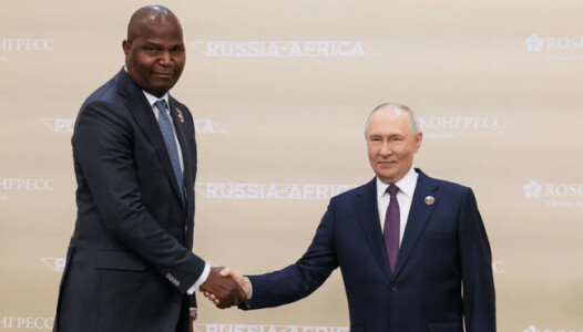 Putin, situație penibilă alături de președintele Mozambicul. Diferența de ...
