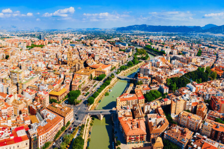 Orașul european puțin cunoscut turiștilor: soare, gastronomie și prețuri ...