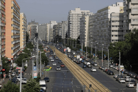 Piața imobiliară, în fierbere: apartamentele cu 3 camere din București se ...