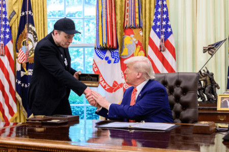 Trump răspunde dezvăluirii „bombă” a lui Musk despre dosarul Epstein. ...