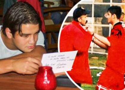 „Uitați-vă la el, e și o mână divină” » Poveștile emoționante ale oamenilor ...