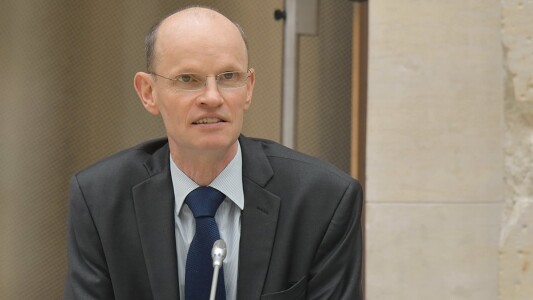 John Lough, fost reprezentant NATO la Moscova: „Rusia va fi în căutarea ...
