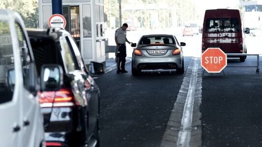 Un bărbat a plătit aproape 1.000 de euro amendă, la graniță, când a vrut să ...