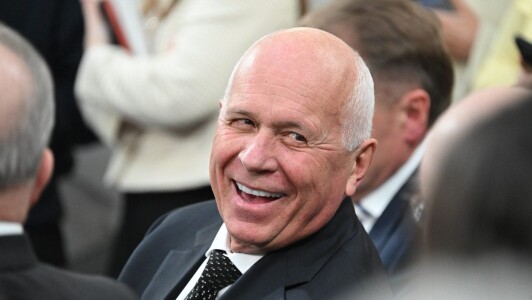 Oligarhii lui Putin duc o viață de lux în ciuda războiului și a ...