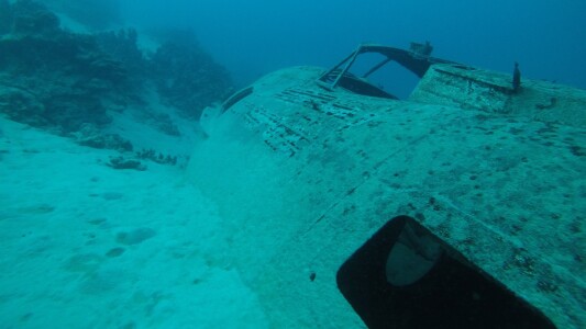 În 1945, un submarin german cu 1.867 de containere cu mercur s-a scufundat. ...