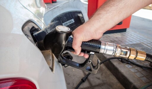 Prețul benzinei și motorinei a crescut sâmbătă, 20 iunie 2026. Cât costă un ...
