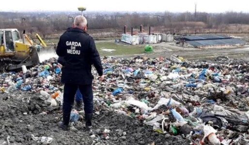 100.000 de lei amendă pentru gunoiul care a fost aruncat la grămadă de ...