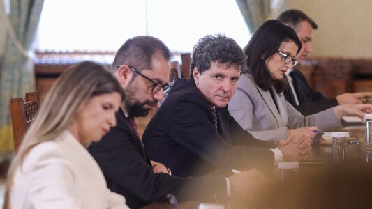 Negocieri de urgență pentru formarea noului Guvern, după consultările de la ...